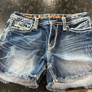 Rock revival mid rise curvy short